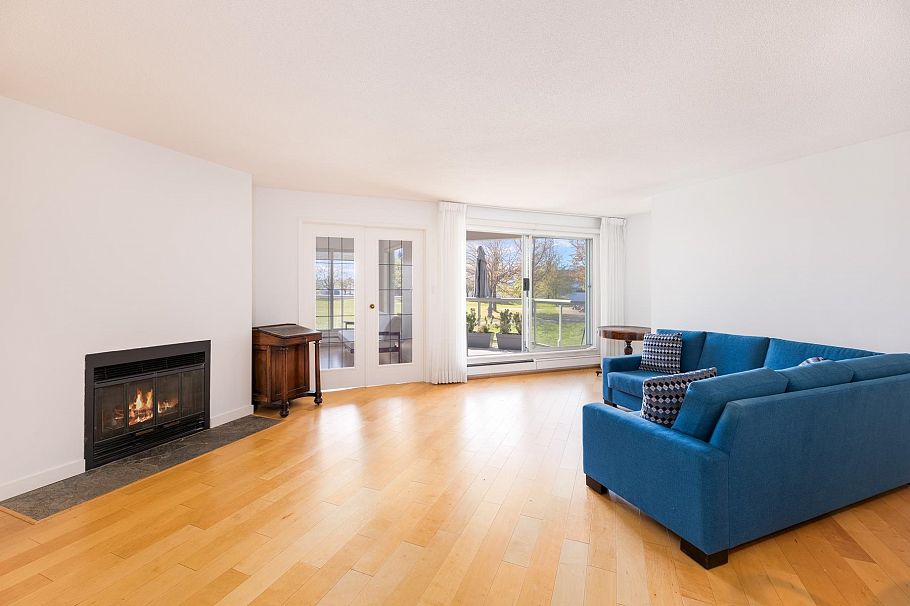 1206 33 Chesterfield Place North Vancouver, BC - 15