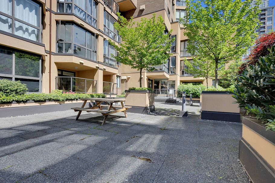 801 488 Helmcken Street Street Vancouver, BC - 24