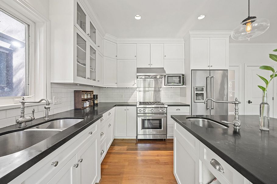 125 W 39th Avenue Vancouver, BC - 12