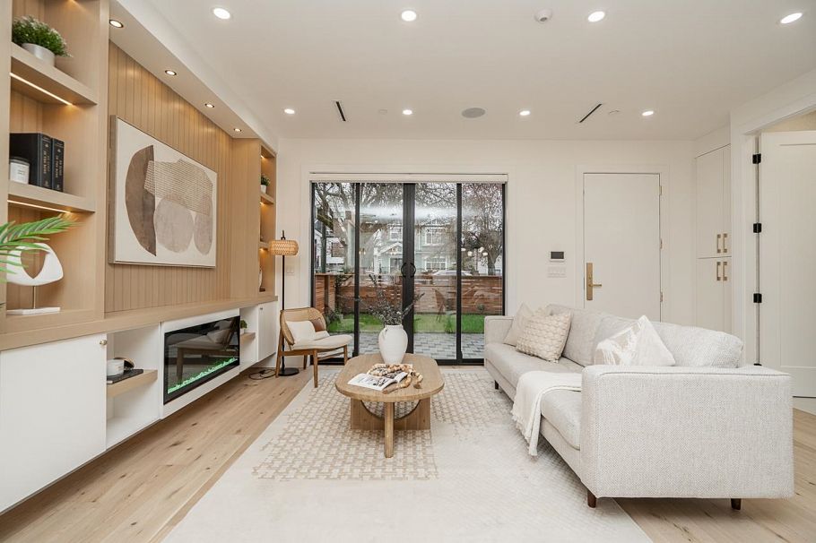 1 150 E 51st Avenue Vancouver, BC - 6