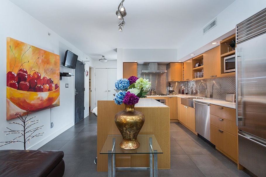 104 1168 Richards Street Vancouver, BC - 3