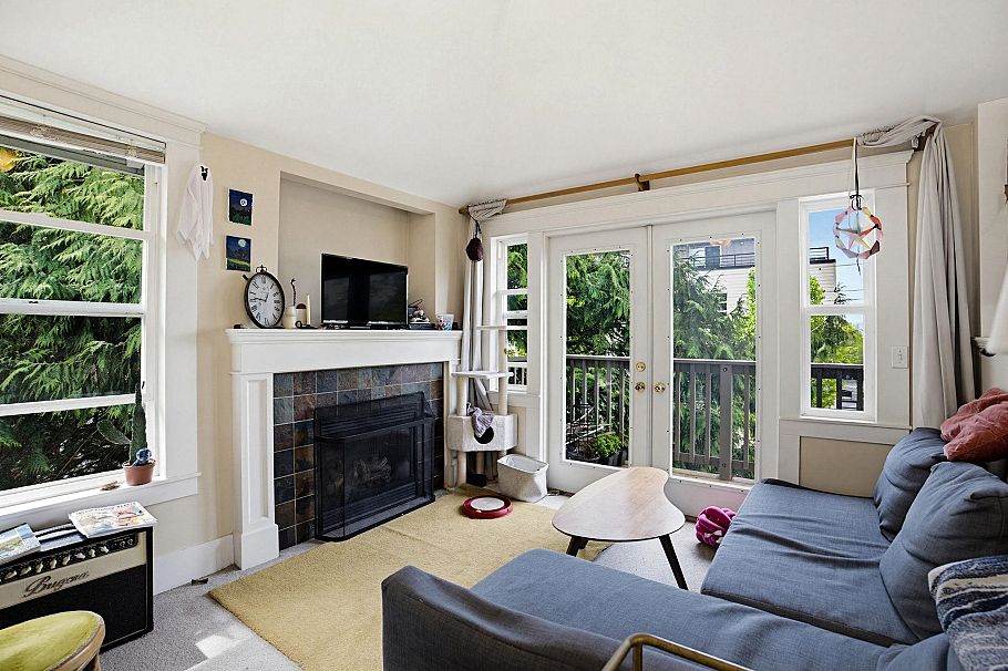 832 Salsbury Drive Vancouver, BC - 31