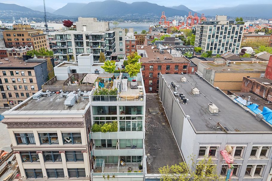409 53 W Hastings Street Vancouver, BC - 3