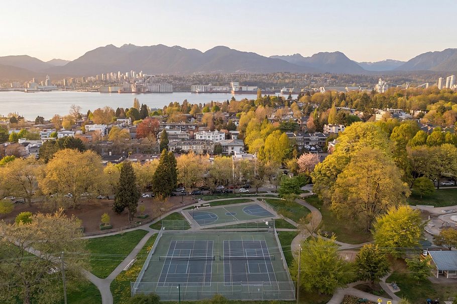 403 2295 Pandora Street Vancouver, BC - 27