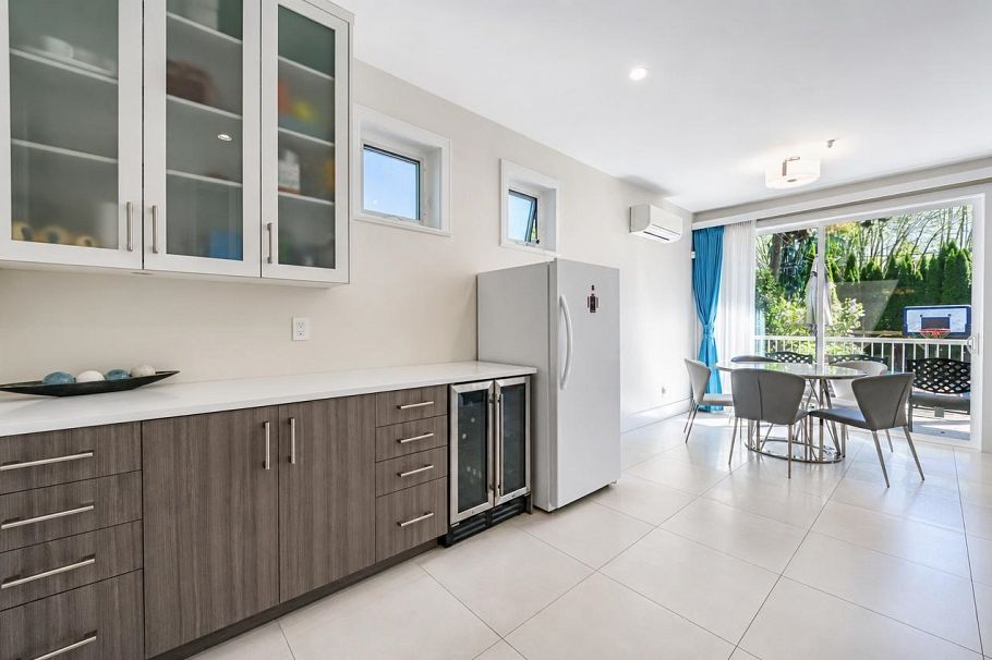 2374 W 35th Avenue Vancouver, BC - 18