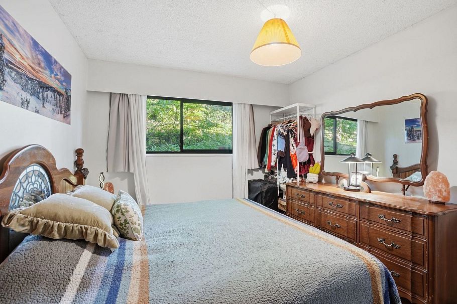 1021 Old Lillooet Road North Vancouver, BC - 29