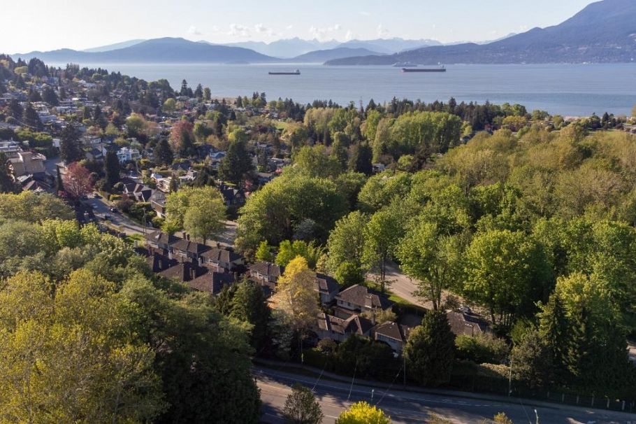 4210 Nautilus Close Vancouver, BC - 2