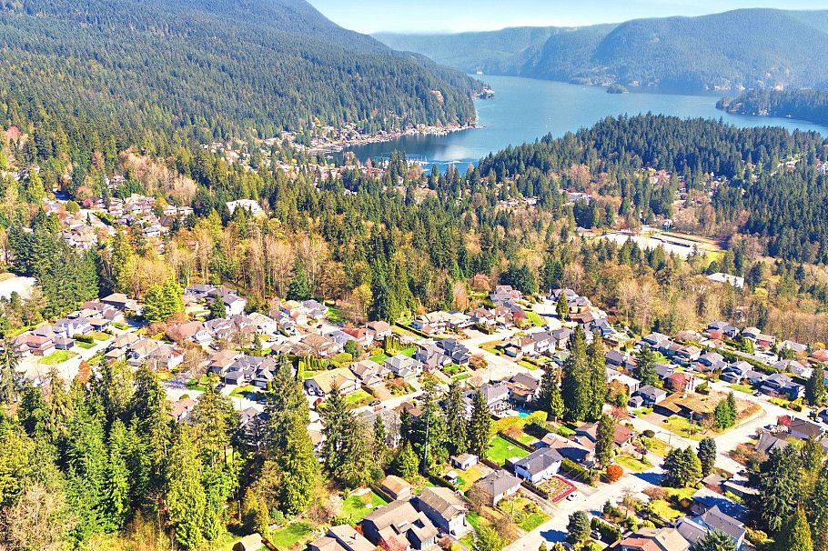 4063 Shone Road North Vancouver, BC - 38