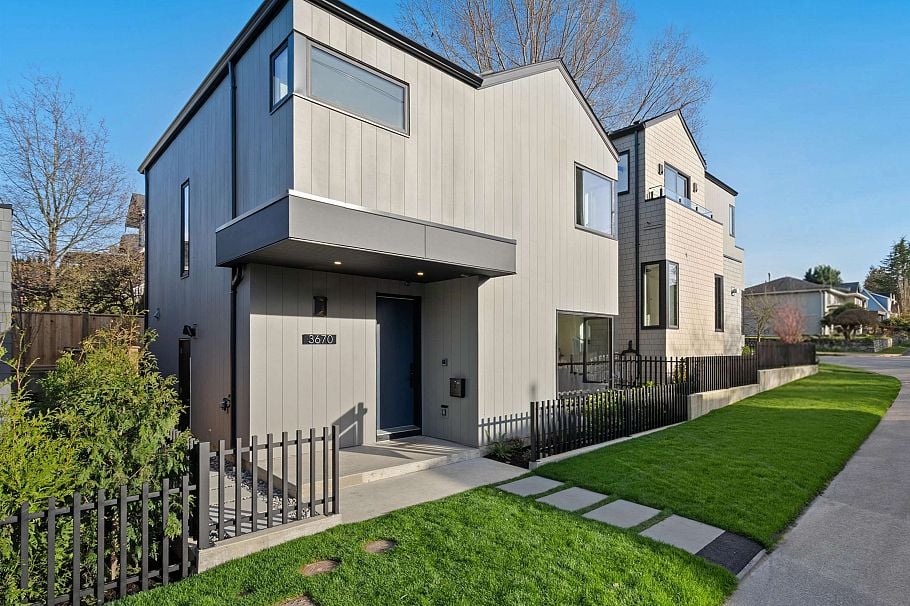 3670 Fleming Street Vancouver, BC - 1