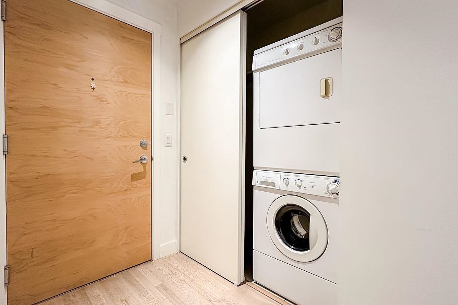 202 4355 W 10th Avenue Vancouver, BC - 14