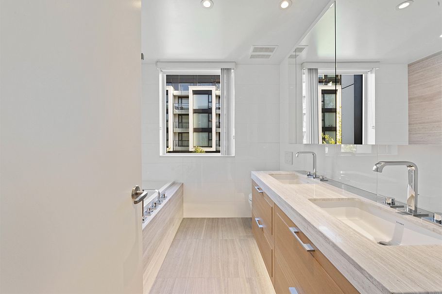 1512 Atlas Lane Vancouver, BC - 24