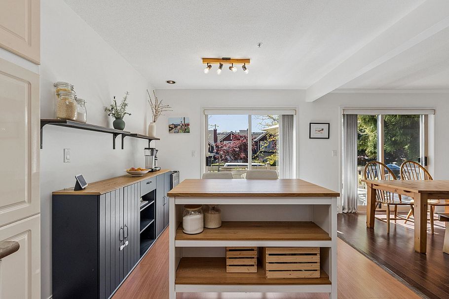 3 222 E 5th Street North Vancouver, BC - 20