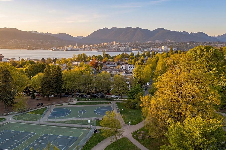 403 2295 Pandora Street Vancouver, BC - 26