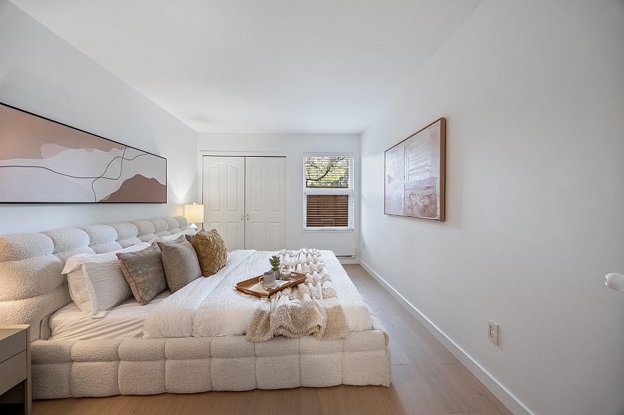 105 1440 E Broadway Vancouver, BC - 12
