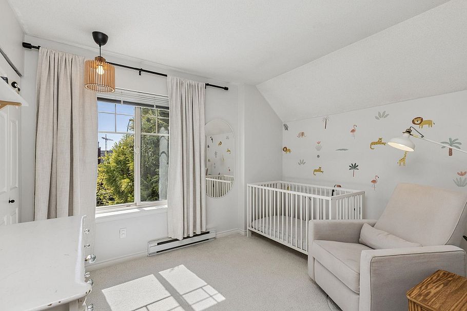 3 222 E 5th Street North Vancouver, BC - 30