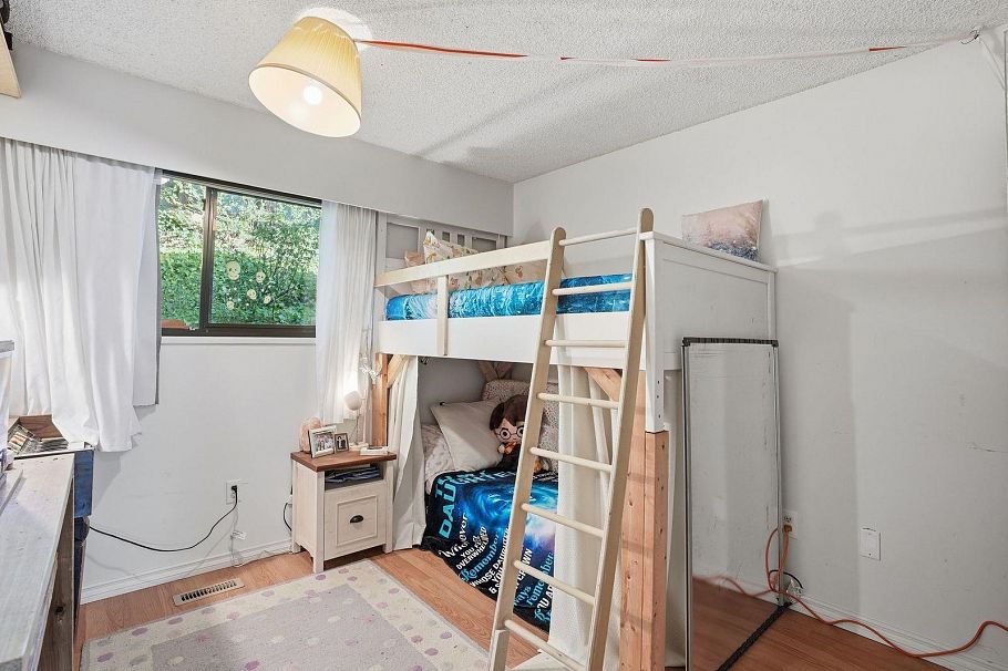 1021 Old Lillooet Road North Vancouver, BC - 31