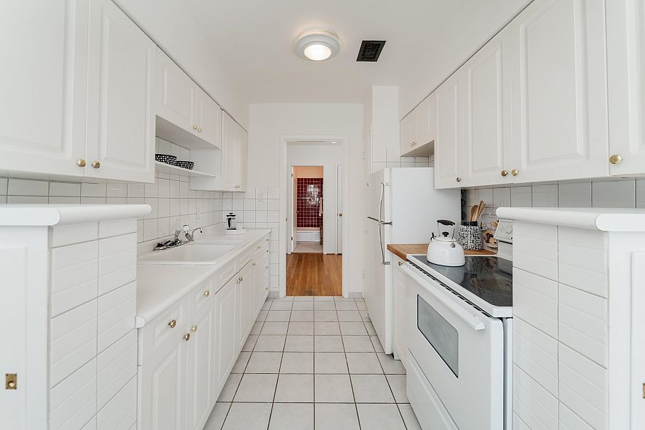 307 1565 Burnaby Street Vancouver, BC - 9