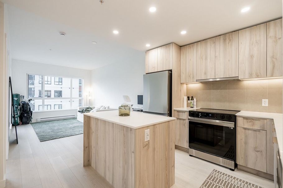 317 3594 Malsum Drive North Vancouver, BC - 23