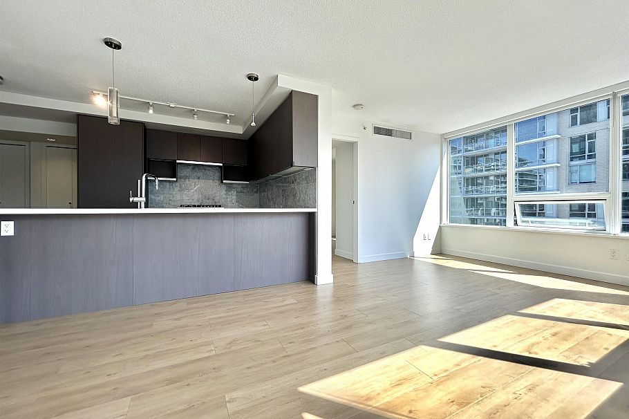1003 8833 Hazelbridge Way Richmond, BC - 14