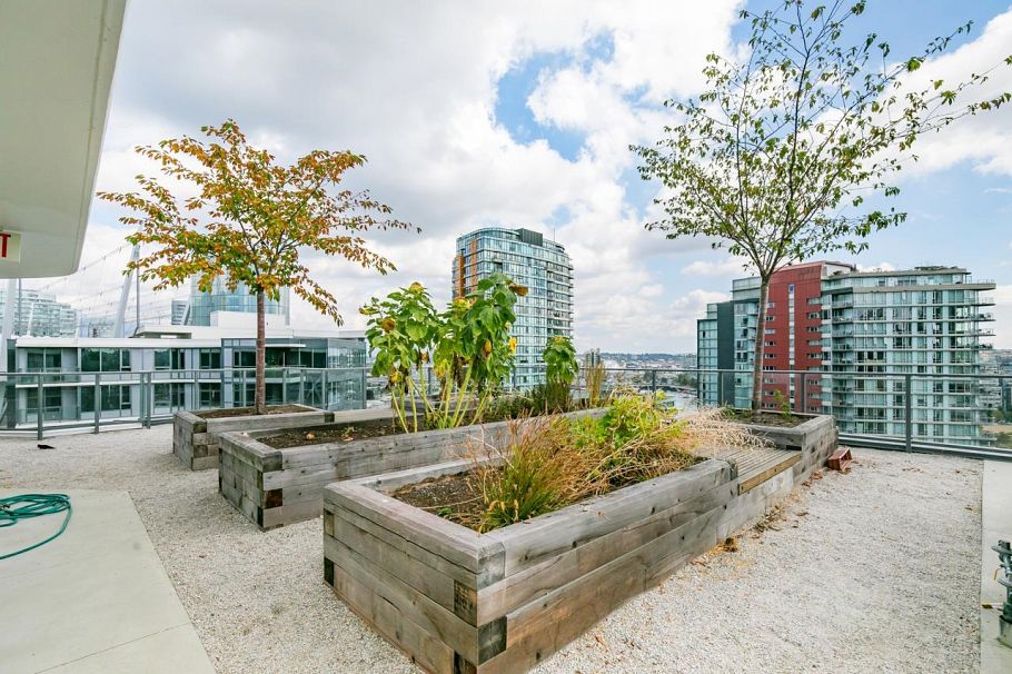 1517 68 Smithe Street Vancouver, BC - 24