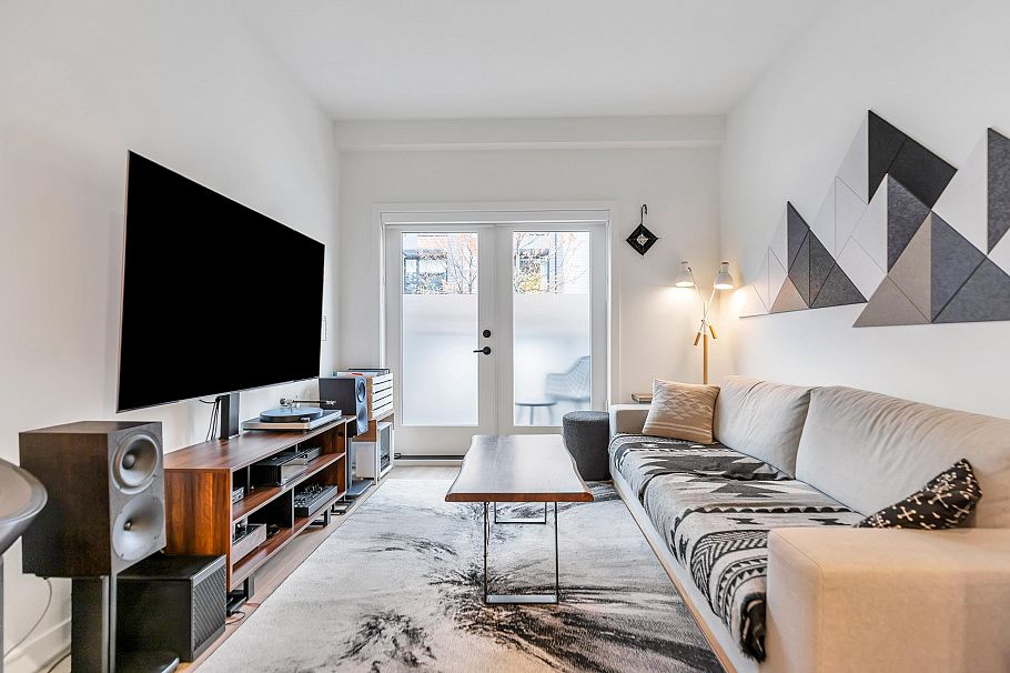 146 545 E 2nd Street North Vancouver, BC - 30
