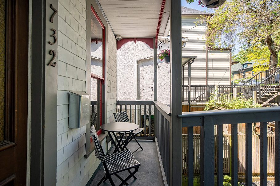 732 E Pender Street Vancouver, BC - 4