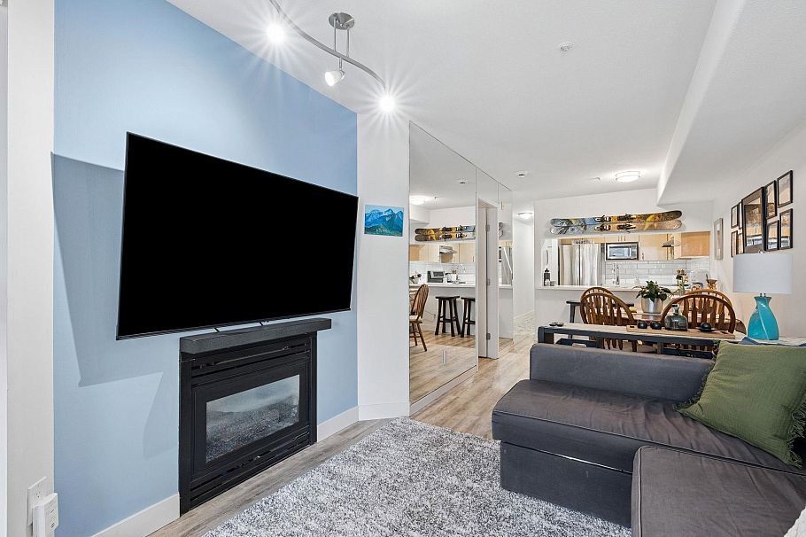 208 988 W 21st Avenue Vancouver, BC - 12
