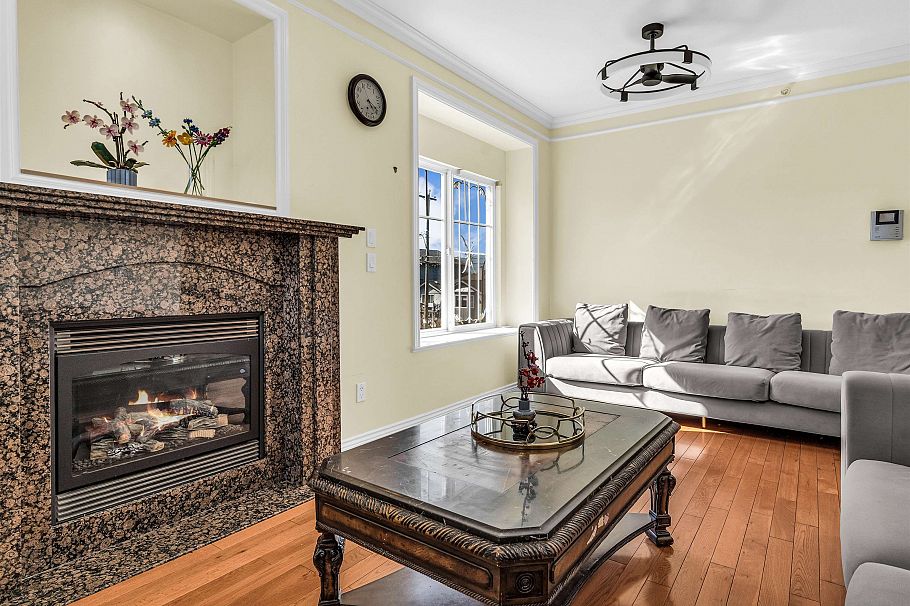 3403 E 26th Avenue Vancouver, BC - 10