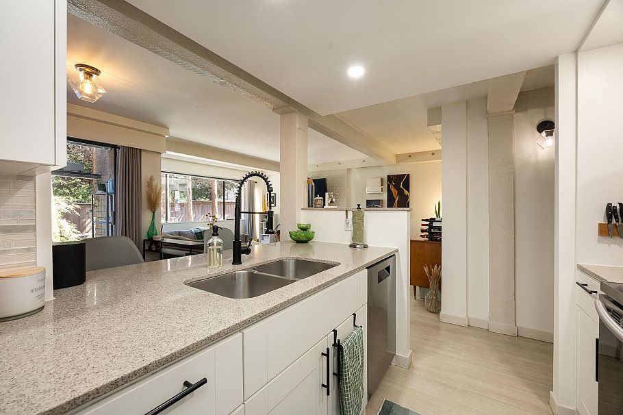 101 1535 Nelson Street Vancouver, BC - 8