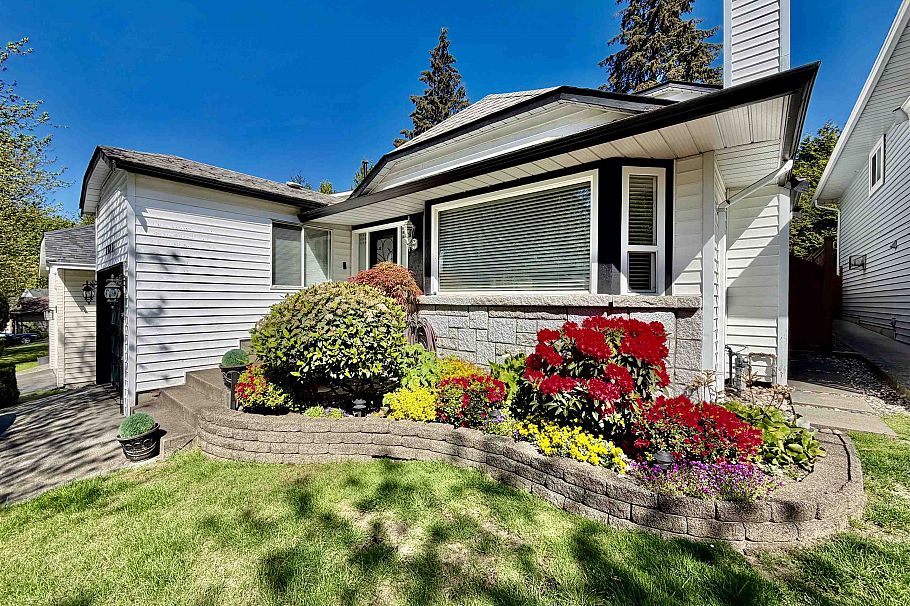 3362 Manning Crescent North Vancouver, BC - 3