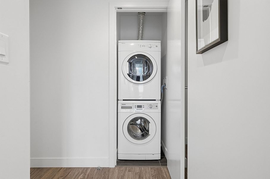 1906 1283 Howe Street Vancouver, BC - 18