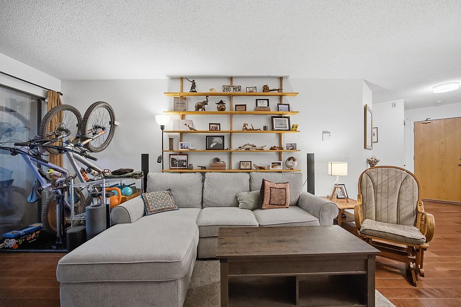202 3187 Mountain Highway North Vancouver, BC - 11