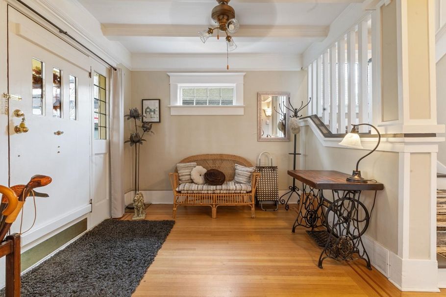 1820 W 11th Avenue Vancouver, BC - 17