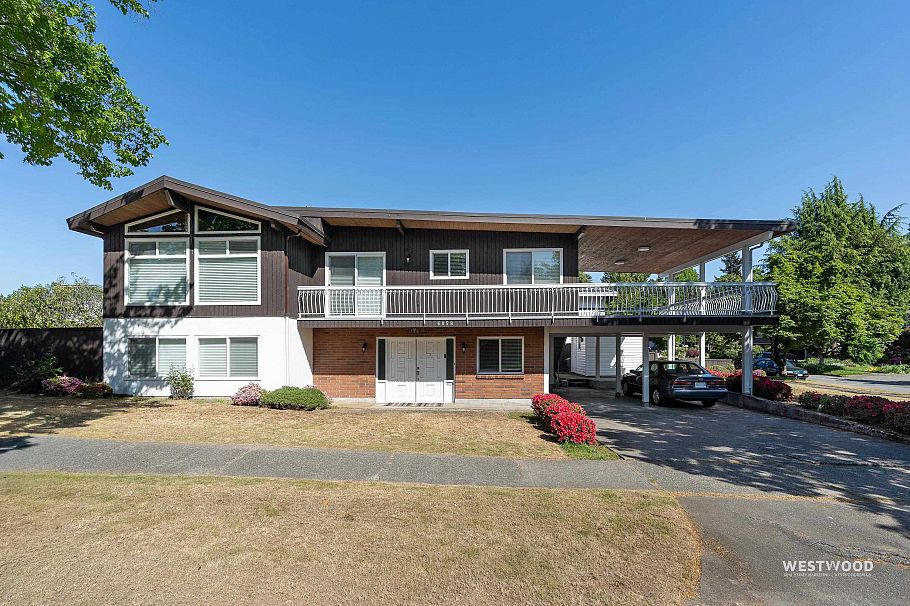 6858 Tyne Street Vancouver, BC - 1