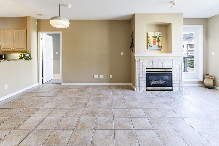 416 3629 DEERCREST DRIVE, North Vancouver BC V7G 2S9 North Vancouver, BC - 4