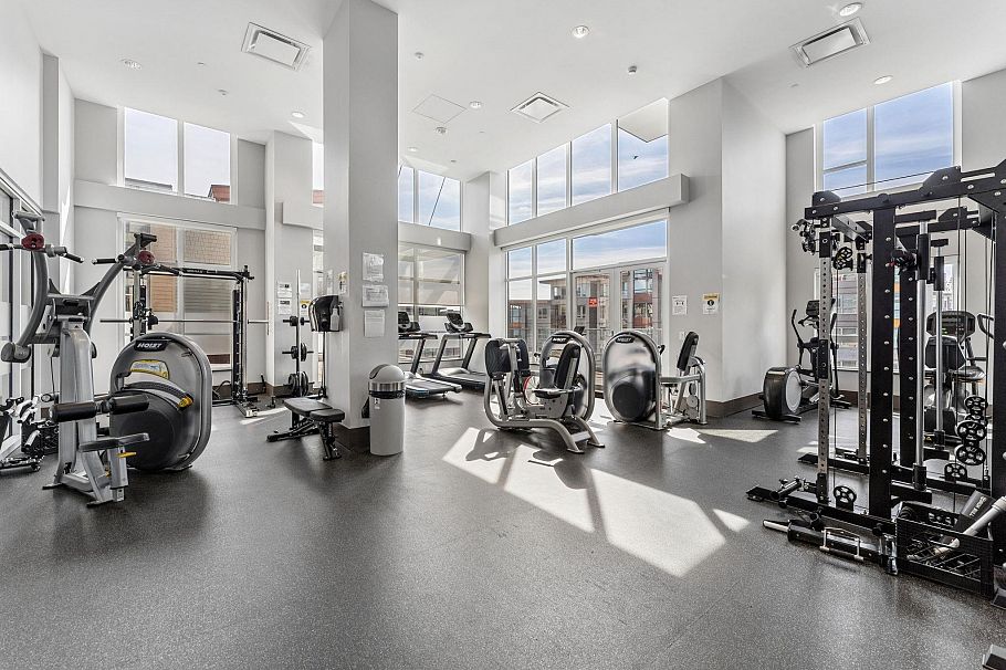 403 2780 Valley Centre Avenue North Vancouver, BC - 25