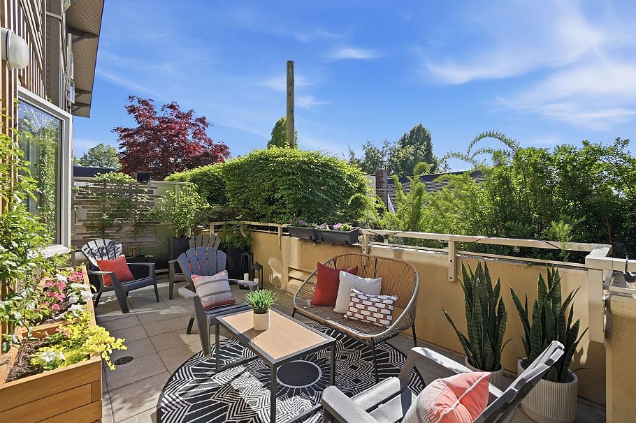 203 1689 E 13th Avenue Vancouver, BC - 1