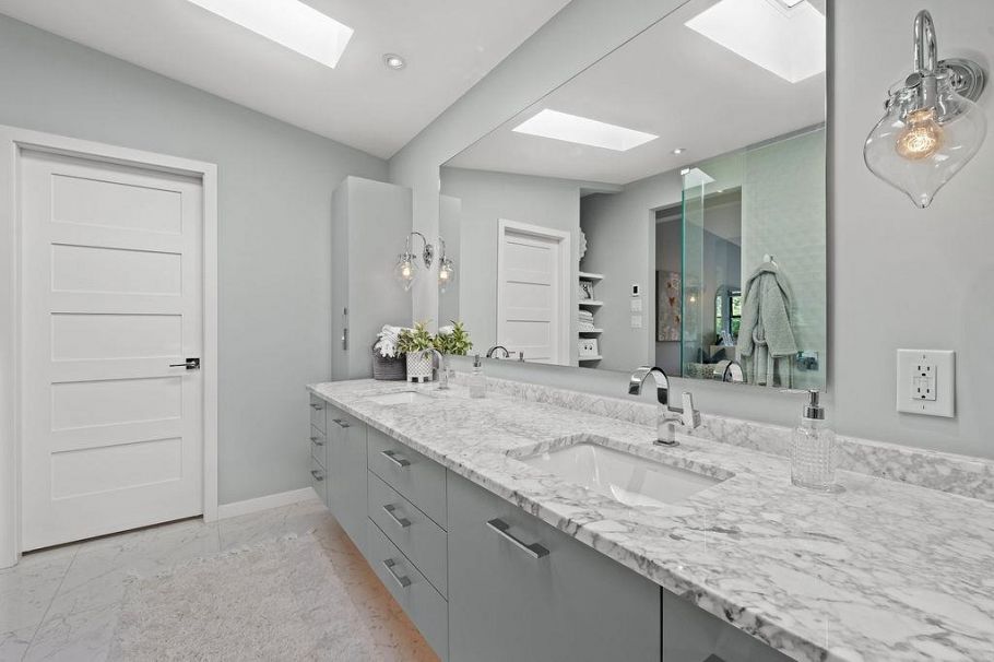 1098 Linnae Avenue North Vancouver, BC - 24