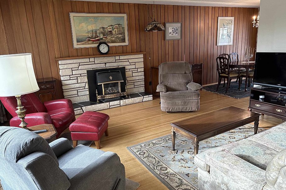 2717 Waverley Avenue Vancouver, BC - 3