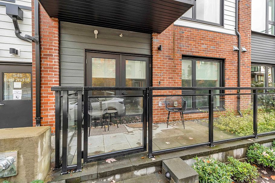146 545 E 2nd Street North Vancouver, BC - 35