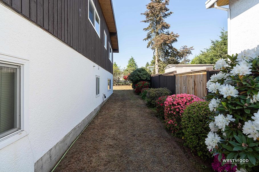 6858 Tyne Street Vancouver, BC - 28