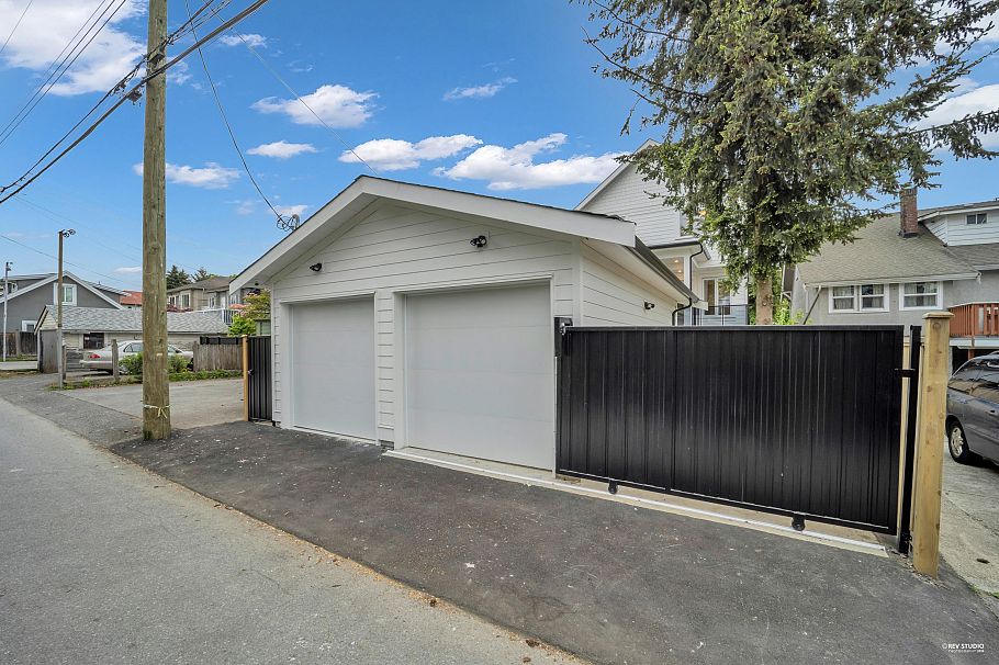 2619 Mcgill Street Vancouver, BC - 32