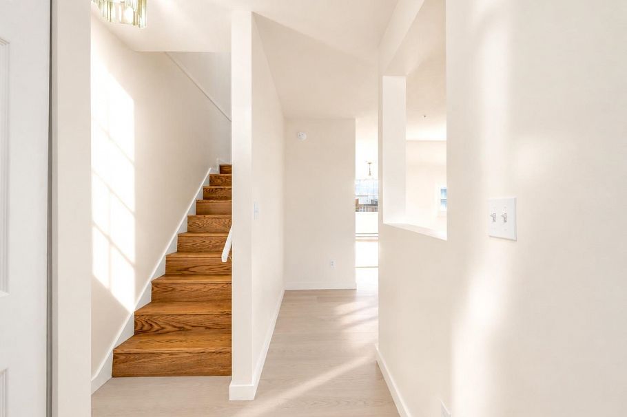 3305 Clive Avenue Vancouver, BC - 11