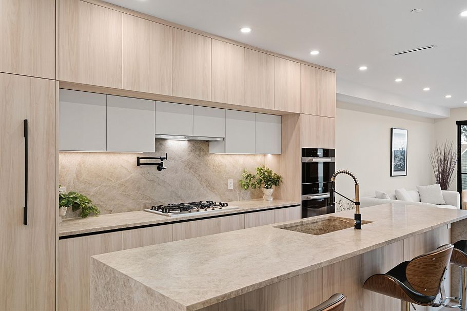 502 E 5th Street North Vancouver, BC - 4