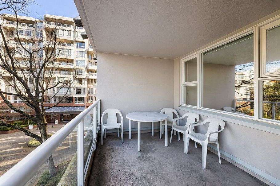 404 522 Moberly Road Vancouver, BC - 16