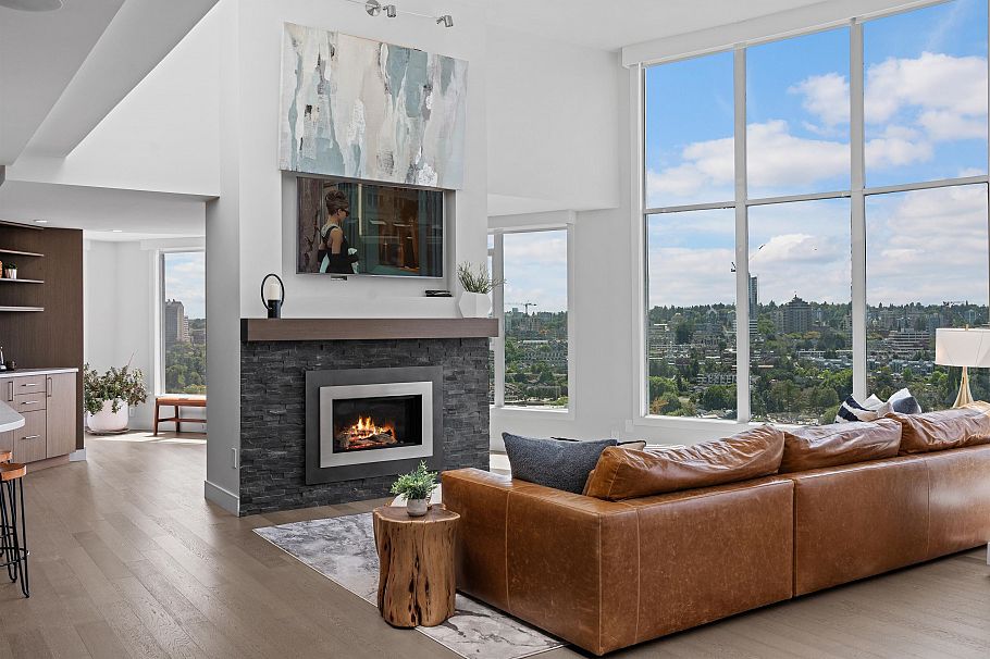 2403 1500 Howe Street Vancouver, BC - 3