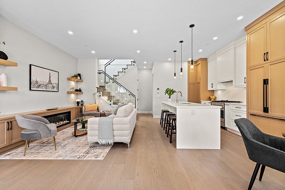 8578 Cartier Street Vancouver, BC - 5