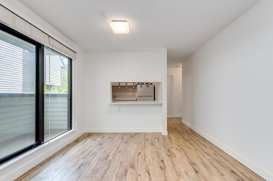 212 3275 Mountain Highway North Vancouver, BC - 10