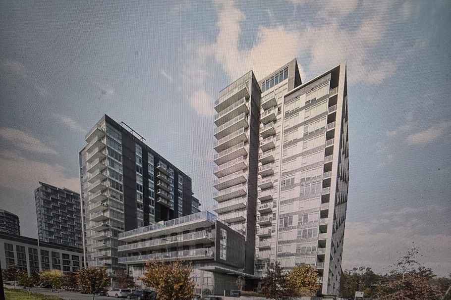 808 3581 E Kent Avenue Vancouver, BC - 2
