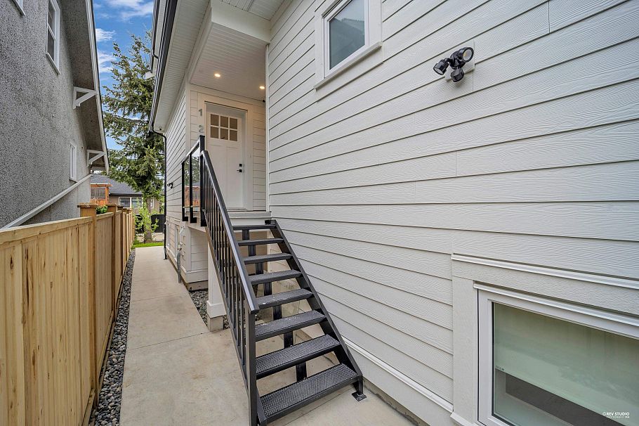 2617 Mcgill Street Vancouver, BC - 28